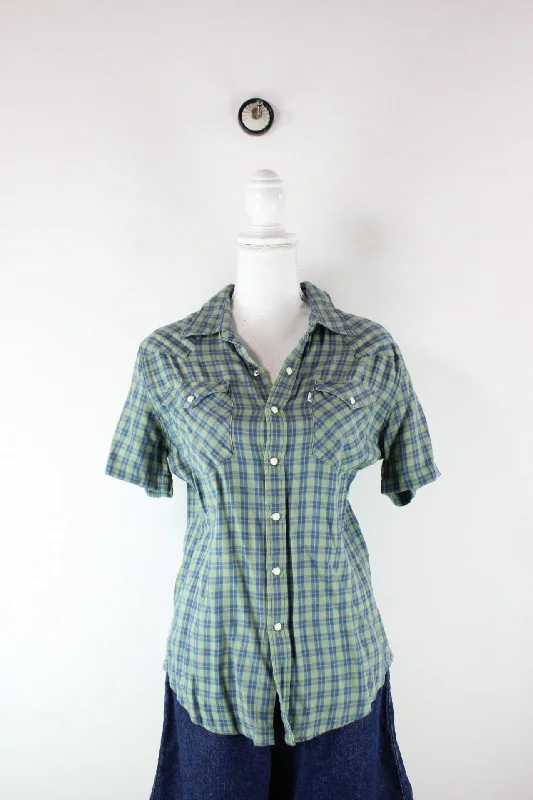 Vintage Levi`s Shirt (S)-- Handmade Hand-knitted Hand-woven