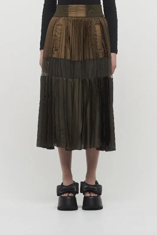Sacai Nylon Twill Skirt in Olive wool skirt sturdy