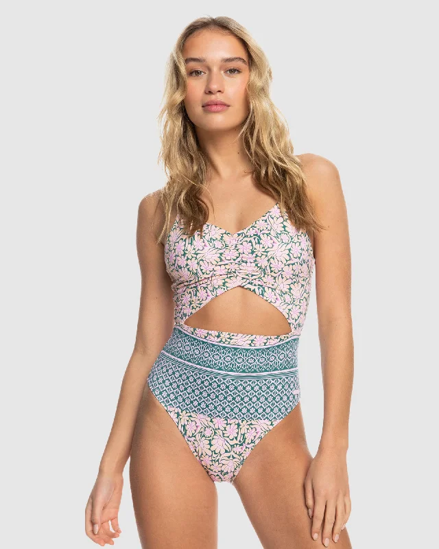 Womens Free Spirit One Piece One Piece Swim Halter Neck Swimsuit